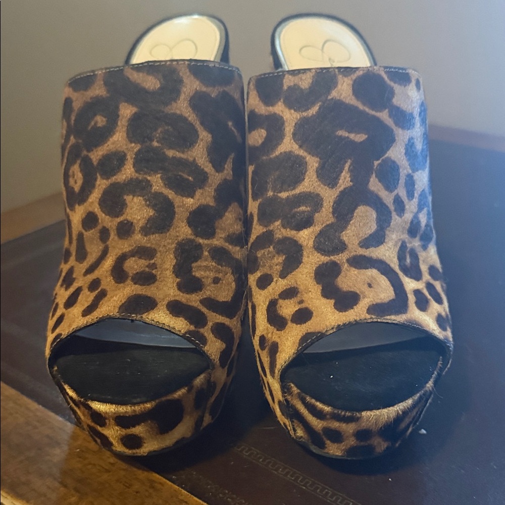 Jessica Simpson Leopard Print Open-Toe Women's platform sandals Size 8